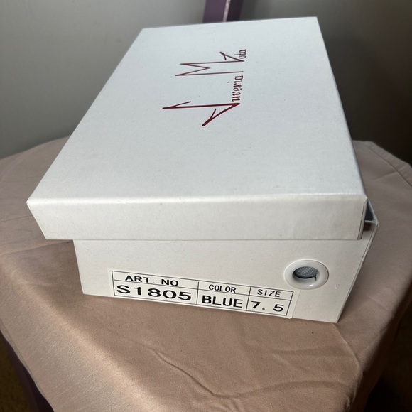 100% Vegan Blue Sateen High Heel with Multi-Shape Jewels - Picture 8 of 9